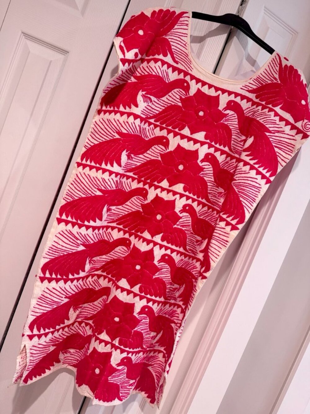 Huipil Dress Oaxacan Jalapa de Diaz Vintage Hand-embroidered Handmade Magenta
